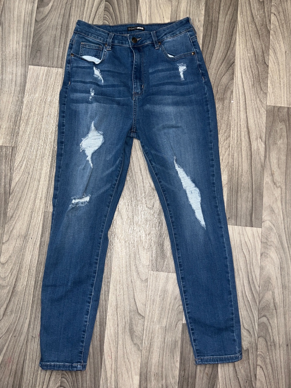 Fashion Nova blue ripped jeans